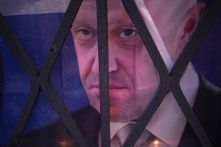 Le Kremlin avait annoncé plus tôt mardi que Vladimir Poutine ne prévoyait pas de se rendre aux funérailles d'Evguéni Prigojine, qu'il avait qualifié de "traître" lors de sa mutinerie.